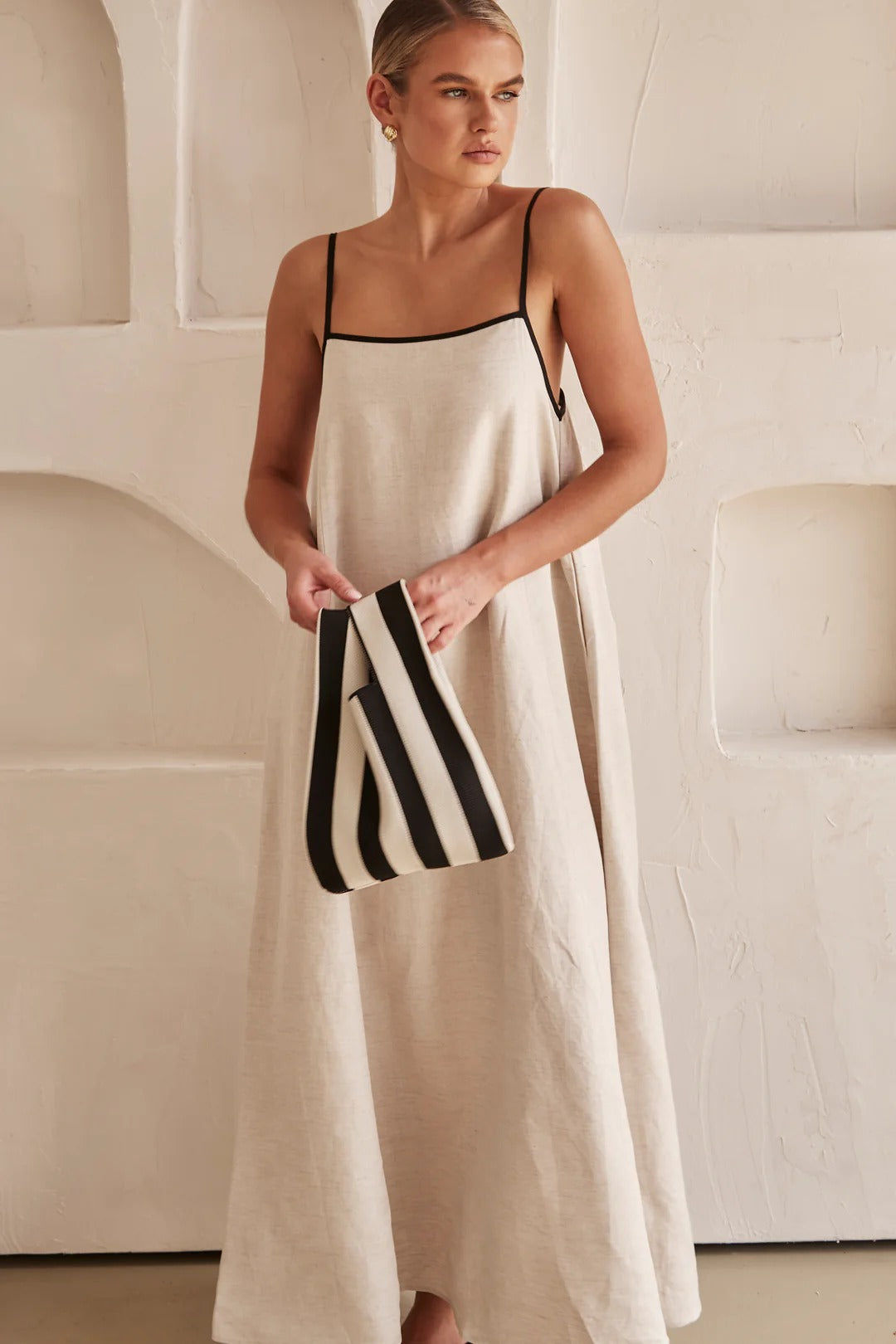 Maxi-jurk met Zwarte Biezen
