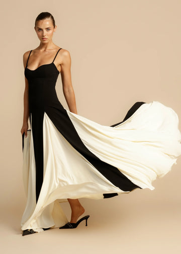 Elegante Avondjurk met Contrast