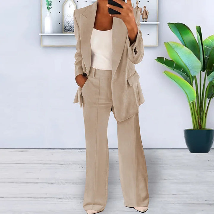 Damespak met wijde broek