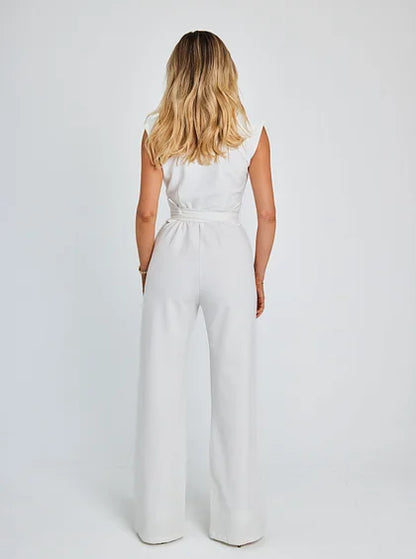 Mouwloze jumpsuit met ceintuur en wijde pijpen