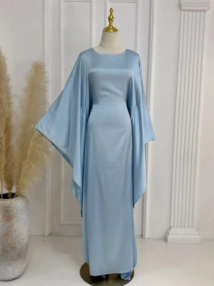 Elegante maxi-jurk met spaghettibandjes en hoge split