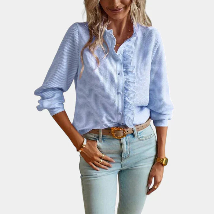Gestreepte damesblouse met ruches en elegante knoopsluiting