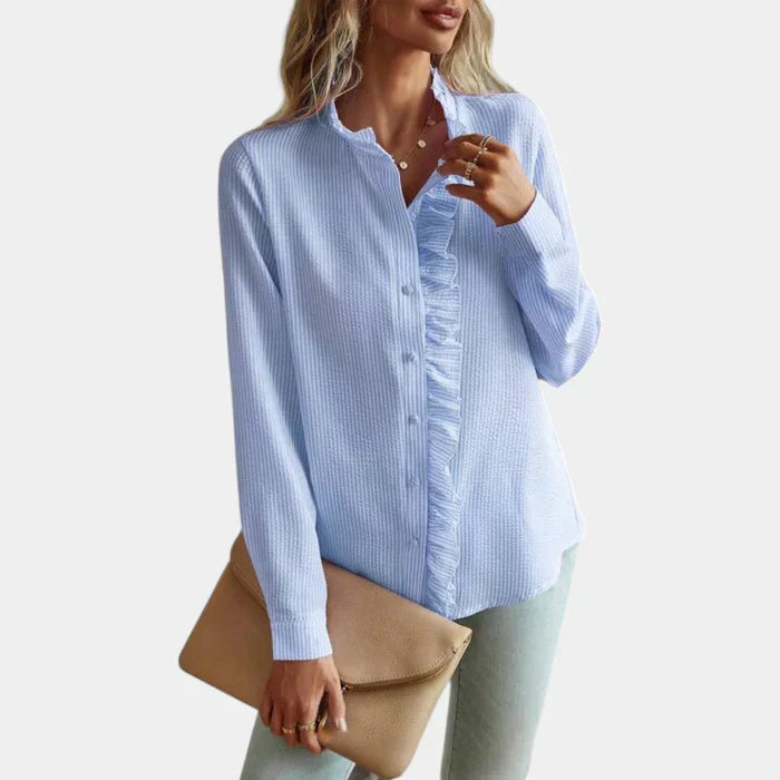 Gestreepte damesblouse met ruches en elegante knoopsluiting