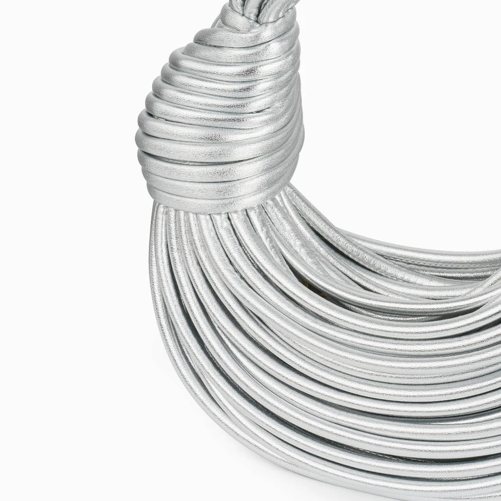 Geweven dameshandtas met knoopdetail