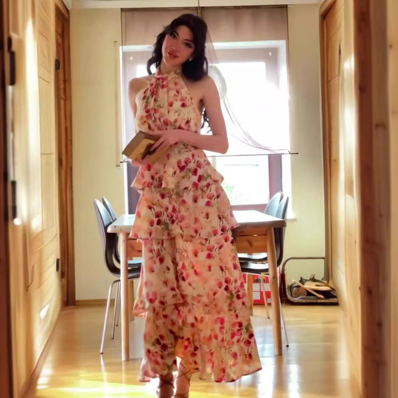 Maxi halterjurk met ruches en bloemenprint