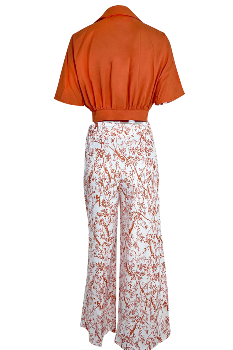 Moderne elegante set voor dames, tweedelig en zwierig