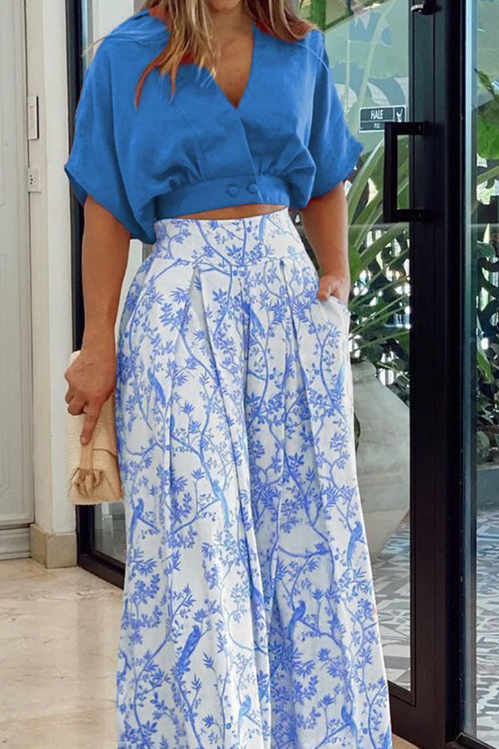 Moderne elegante set voor dames, tweedelig en zwierig
