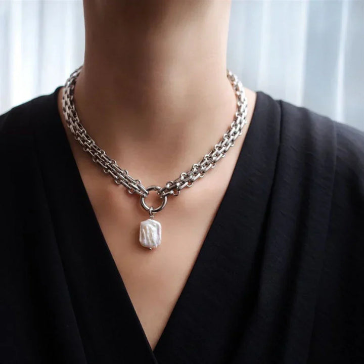 Barokke zoetwaterparelketting met gouden en zilveren ketting