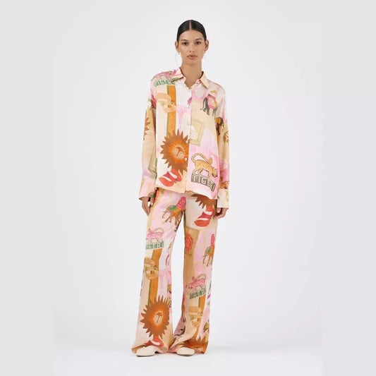 Stijlvolle pyjamaset met grafische print