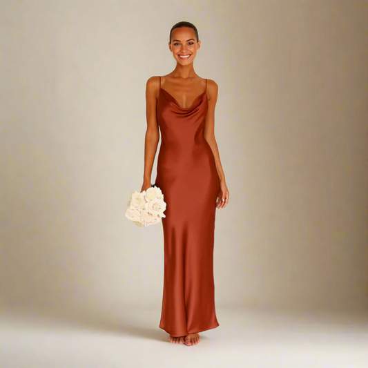 Elegante Halterjurk met Lage Hals